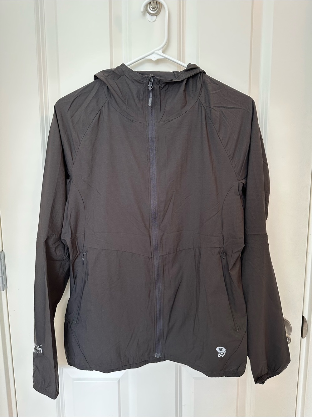 Mountain Hardwear women’s Hooded Windbreaker